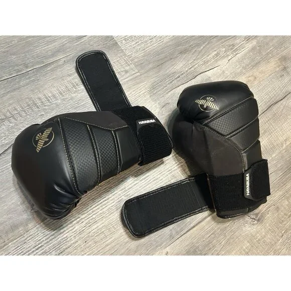 Hayabusa Gold and Black Boxing Gloves - Picture 4 of 8